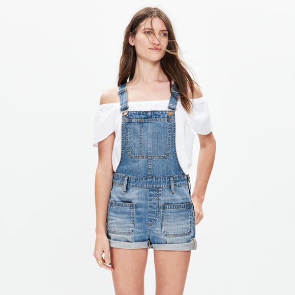 Madewell Denim - SALE🦄 Madewell short overalls in isley wash S